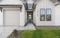 7100 W Cavendale St, Eagle, ID 83616