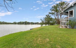 23 S Lakeview Dr, Goddard, KS 67052