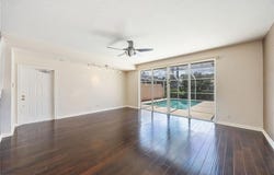 5429 Cove Cir, NAPLES, FL 34119
