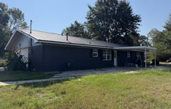 5227 BLACKMAN FERRY RD, Texarkana, AR 71854