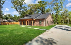 10 Hickory Oak Ln, Texarkana, TX 75501