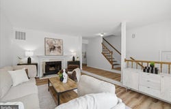 8902 WINDING HOLLOW Way, SPRINGFIELD, VA 22152