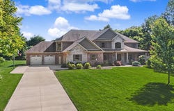 1309 Cross Creek Road, Mahomet, IL 61853