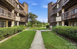 8157 Cedar Glen Drive, Charlotte, NC 28212