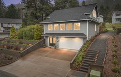 161 COMBS Cir, Yachats, OR 97498