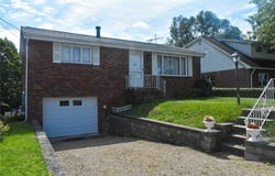 420 Hillview Dr, Upper Burrell, PA 15068