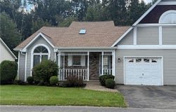 59 Spicebush Lane, Buffalo, NY 14221