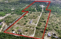 15821 STATE HIGHWAY 55, Uvalde, TX 78801
