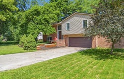7737 Collingwood Drive, Brighton, MI 48114