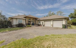 10380 SE 30th Ave, Pratt, KS 67124