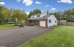263 FELLOWSHIP Road, MOORESTOWN, NJ 08057