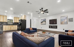 135 Huskey Trl, Paige, TX 78659