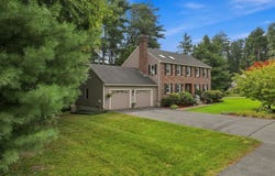 7 Doucette Dr, Marlborough, MA 01752
