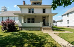 104 E 4th Street, Gridley, IL 61744