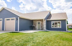 1515 30th Ave, Rock Valley, IA 51247