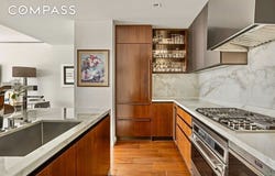 1 W End Avenue, New York, NY 10023