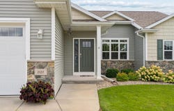 2127 W KOHL Drive, APPLETON, WI 54913
