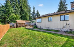 1605 APPLEWOOD Dr, CoosBay, OR 97420