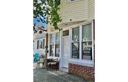 226 N Vendome Ave, Margate, NJ 08402