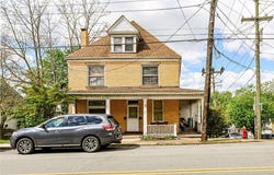 310 Harrison Ave, Jeannette, PA 15644