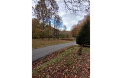 2670 Cicerone Road, Walton, WV 25320