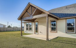 222 Arosa Dr, Elgin, TX 78621