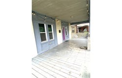 1 Lawson Ave, Crafton, PA 15205
