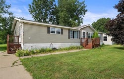 2785 Mulberry Dr, Clarkston, MI 48348