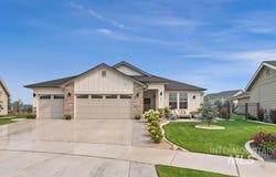 827 N Chastain Ln, Eagle, ID 83616