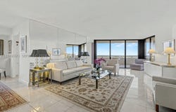 2000 Towerside Ter, Miami, FL 33138