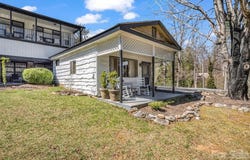 140 Old Mill Road, Flat Rock, NC 28731