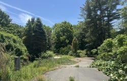 19 River Road, York, ME 03902