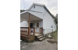 42 Dove Lane, Millstone, KY 41838