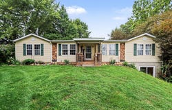 24070 J Drive N, Albion, MI 49224