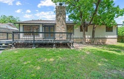 2305 Donna Dr, Taylor, TX 76574
