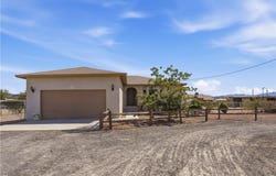 2859 W Malibu Road, Golden Valley, AZ 86413