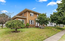 207 E Main Street, Mentone, IN 46539