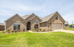 155 Roxbury Drive, Jackson, TN 38305