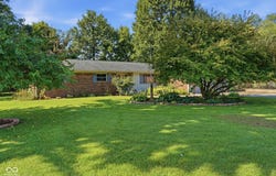 10 U Drive, Cloverdale, IN 46120