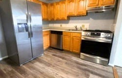 345 Hildreth St, Lowell, MA 01850