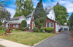14 Laurel Ave, Clifton City, NJ 07012-1217
