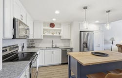 400 N RICHMOND Street, APPLETON, WI 54914