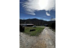 1882 Goodwill Rd, Huntington, WV 25704