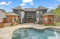 3 Stonegate Cir., Texarkana, TX 75503