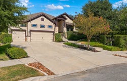 146 ESCALERA CIR, Boerne, TX 78006