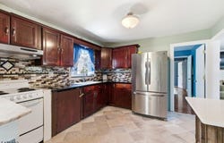 32 Valley View Dr, Mine Hill Twp., NJ 07803-3022