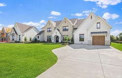 313 Chapel View Court, Heath, TX 75032