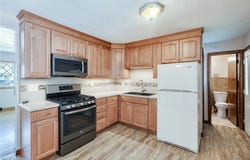 751 Dresden Drive, Hubbard, OH 44425
