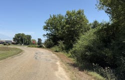 Frisco Drive, Nashville, AR 71852