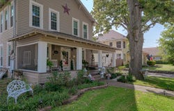 1305 S Crockett Street, Sherman, TX 75090